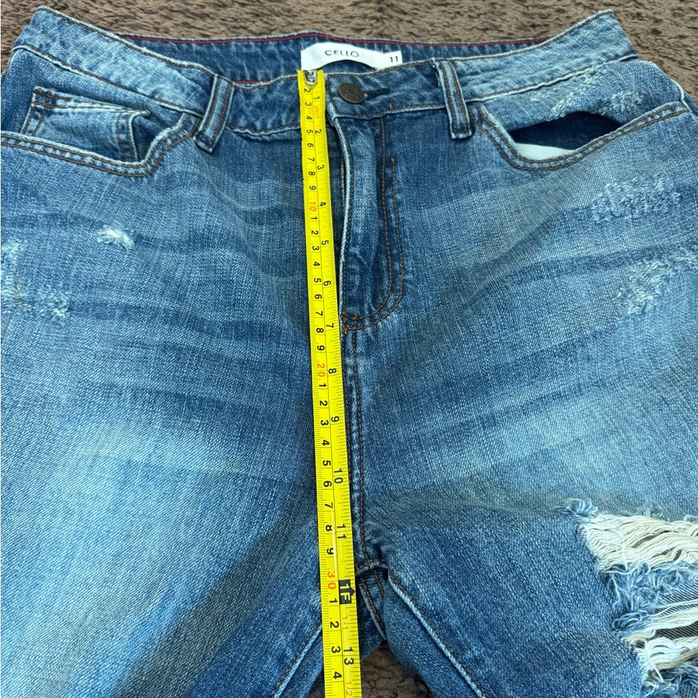 2 FOR $25 Cello Destructed Raw Hem Crop High Rise Jeans Ripped Destroyed 11 30 - Picture 4 of 7